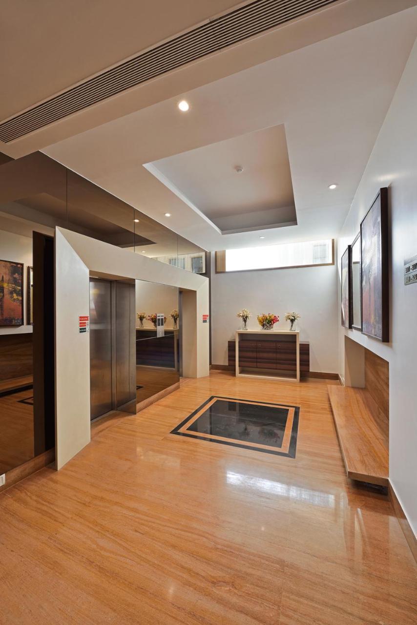 Hotel Leafio-Near Airport 뭄바이 외부 사진