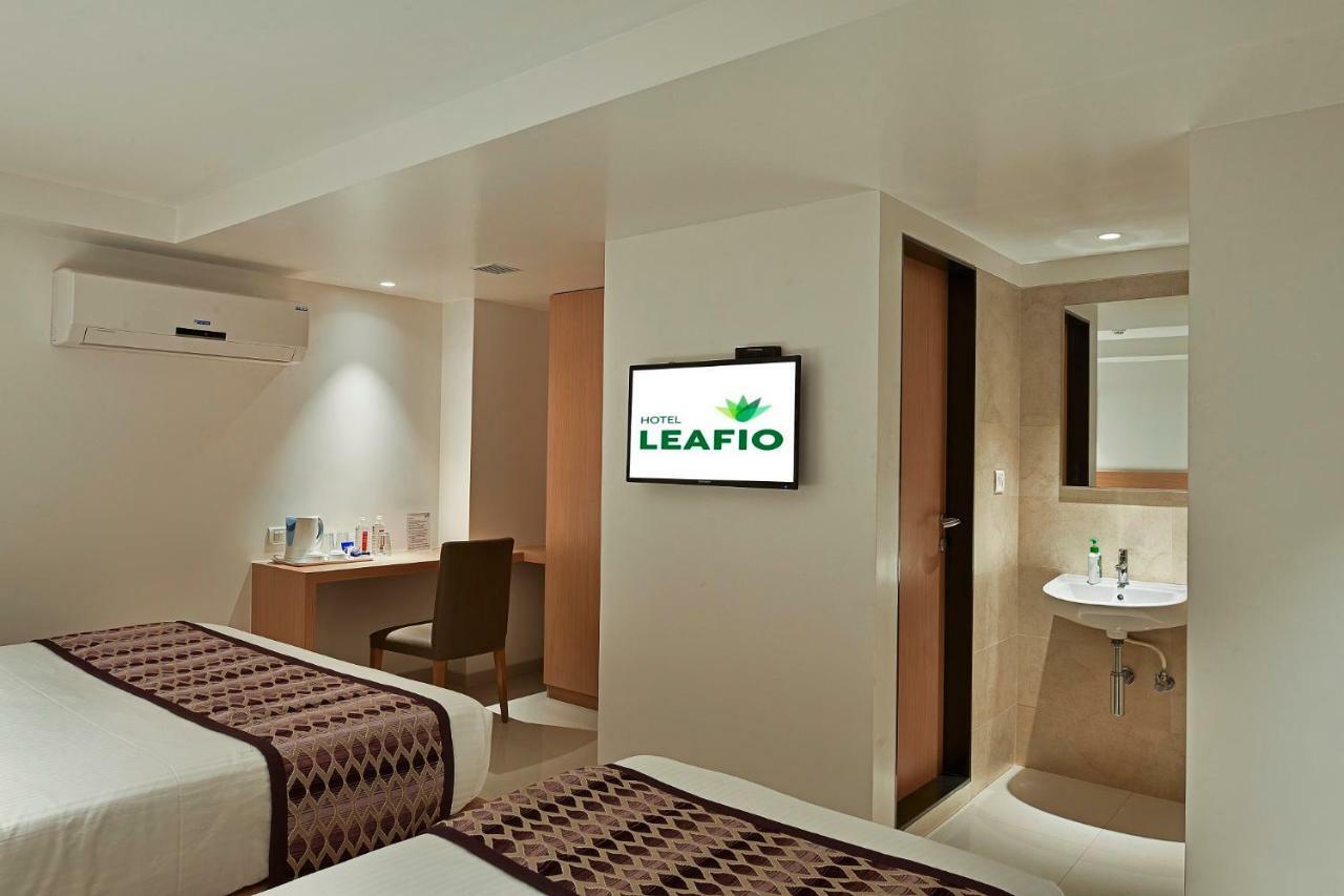 Hotel Leafio-Near Airport 뭄바이 외부 사진